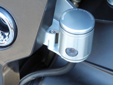 DÄS-Halter-Kit mit Bremsflüssigkeitsbehälter für Fußbremse GRISO